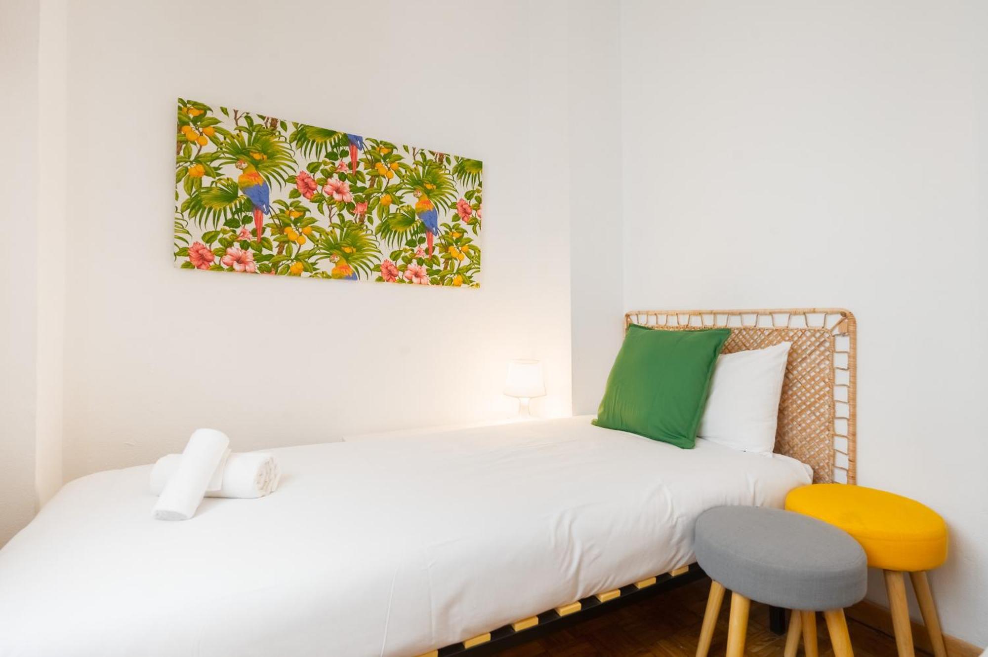 Bright Apt. Puerta Osario 3 Bedrooms 2 Bathrooms Seville